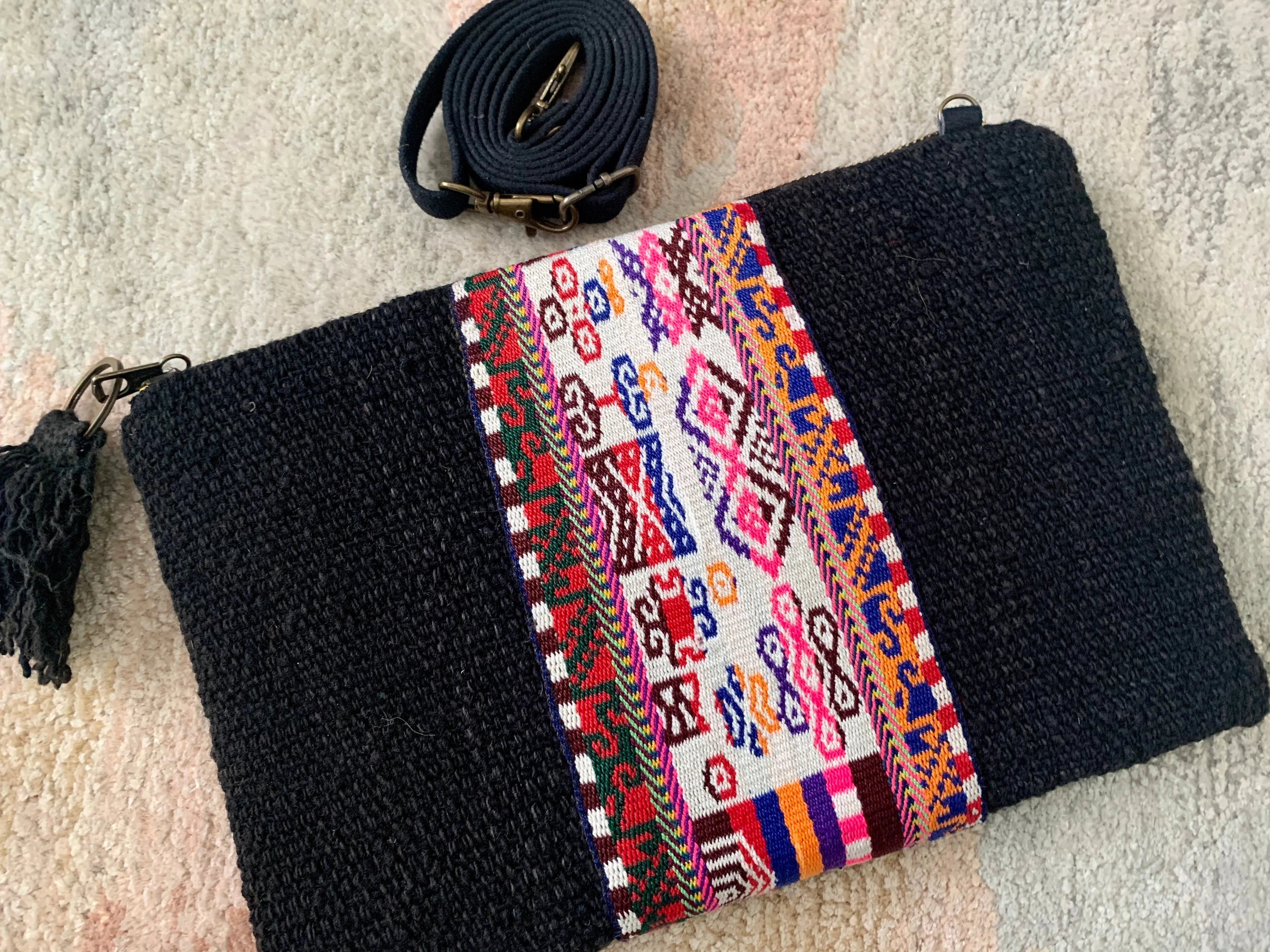 Cinturon Convertible Bag in Black (MORE TEXTILES)