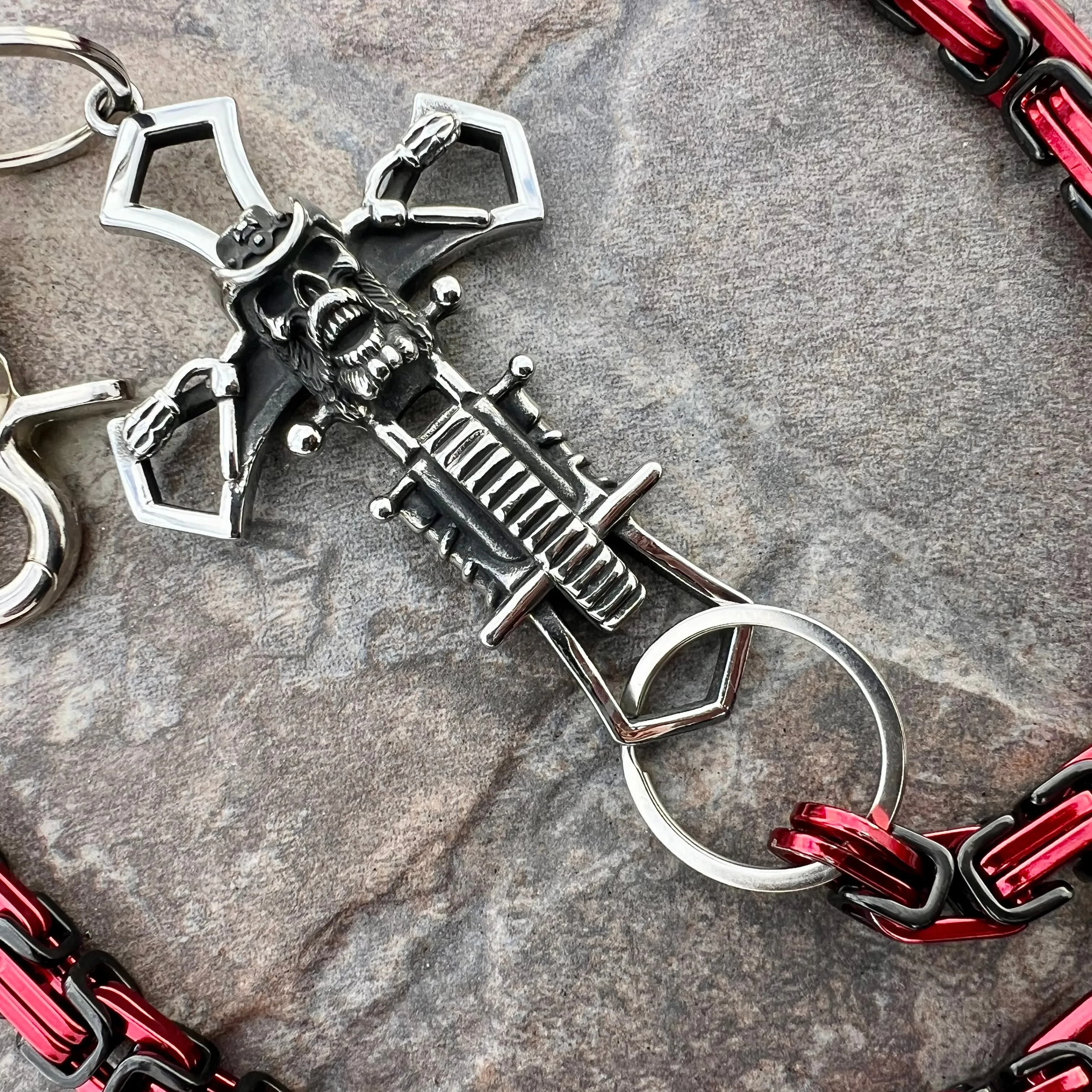 Cowboy Cross Wallet Chain - Black & Red Daytona Heritage - WC227H
