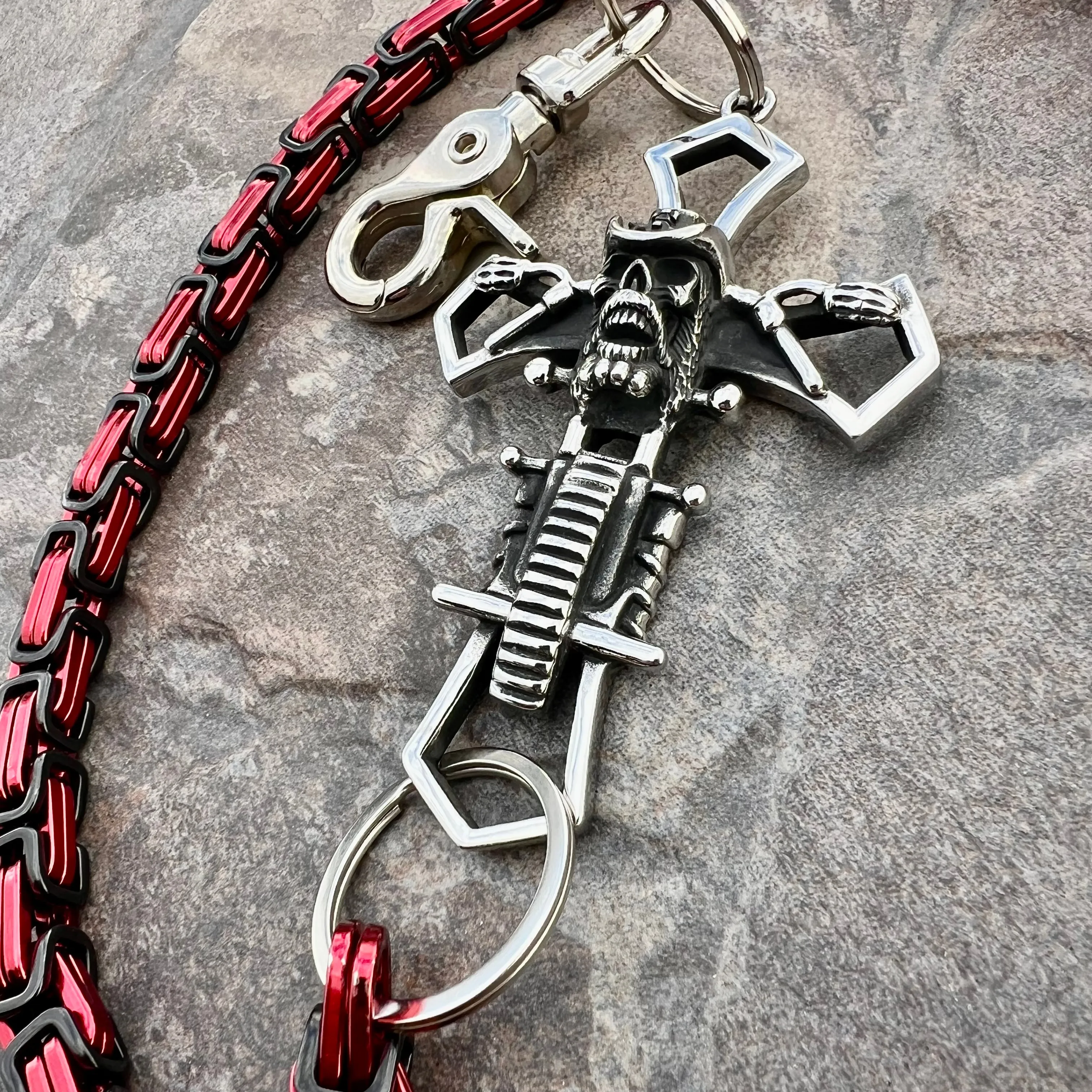 Cowboy Cross Wallet Chain - Black & Red Daytona Heritage - WC227H