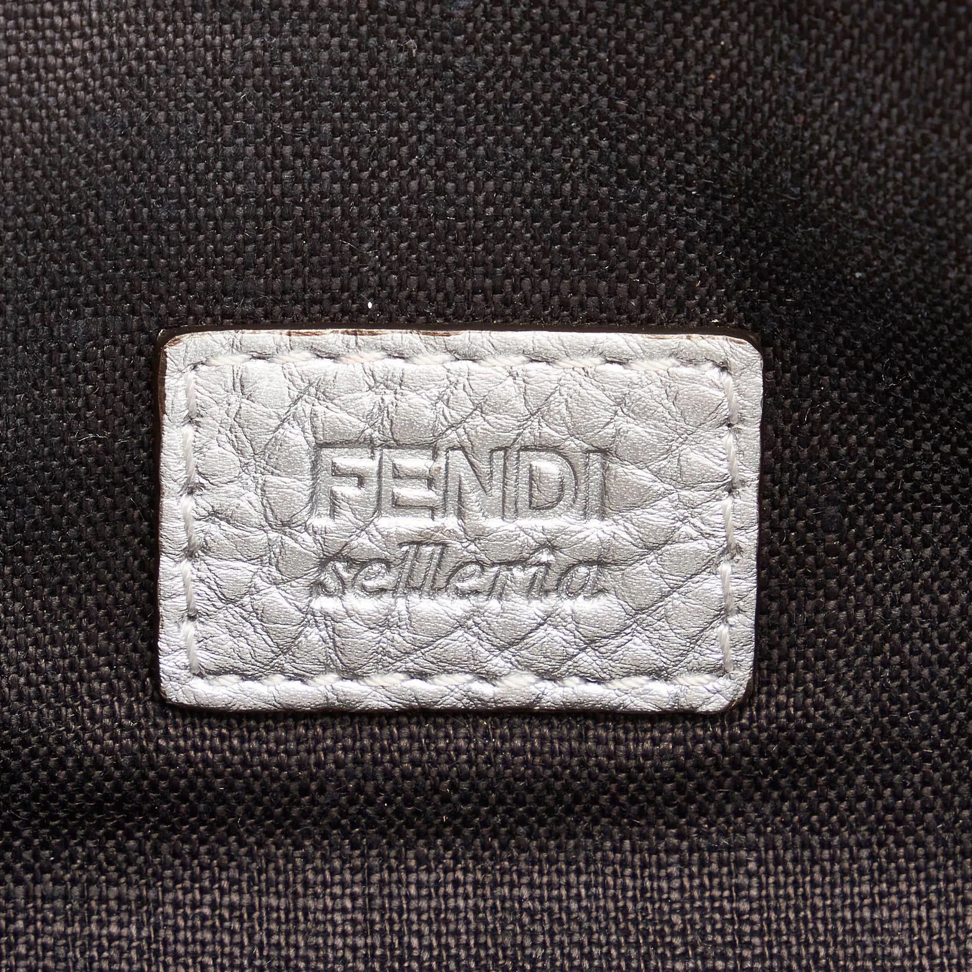 Fendi Leather Clutch Bag (SHG-30919)