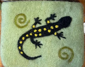 Gecko on Light Green Felt Coin Purse