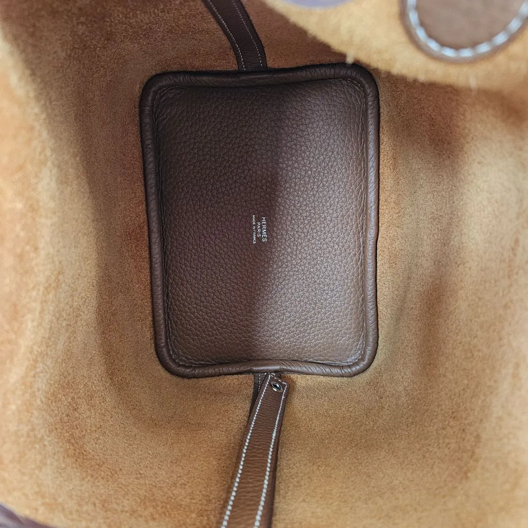 Hermès 18 Picotin Clemence Gold Bag