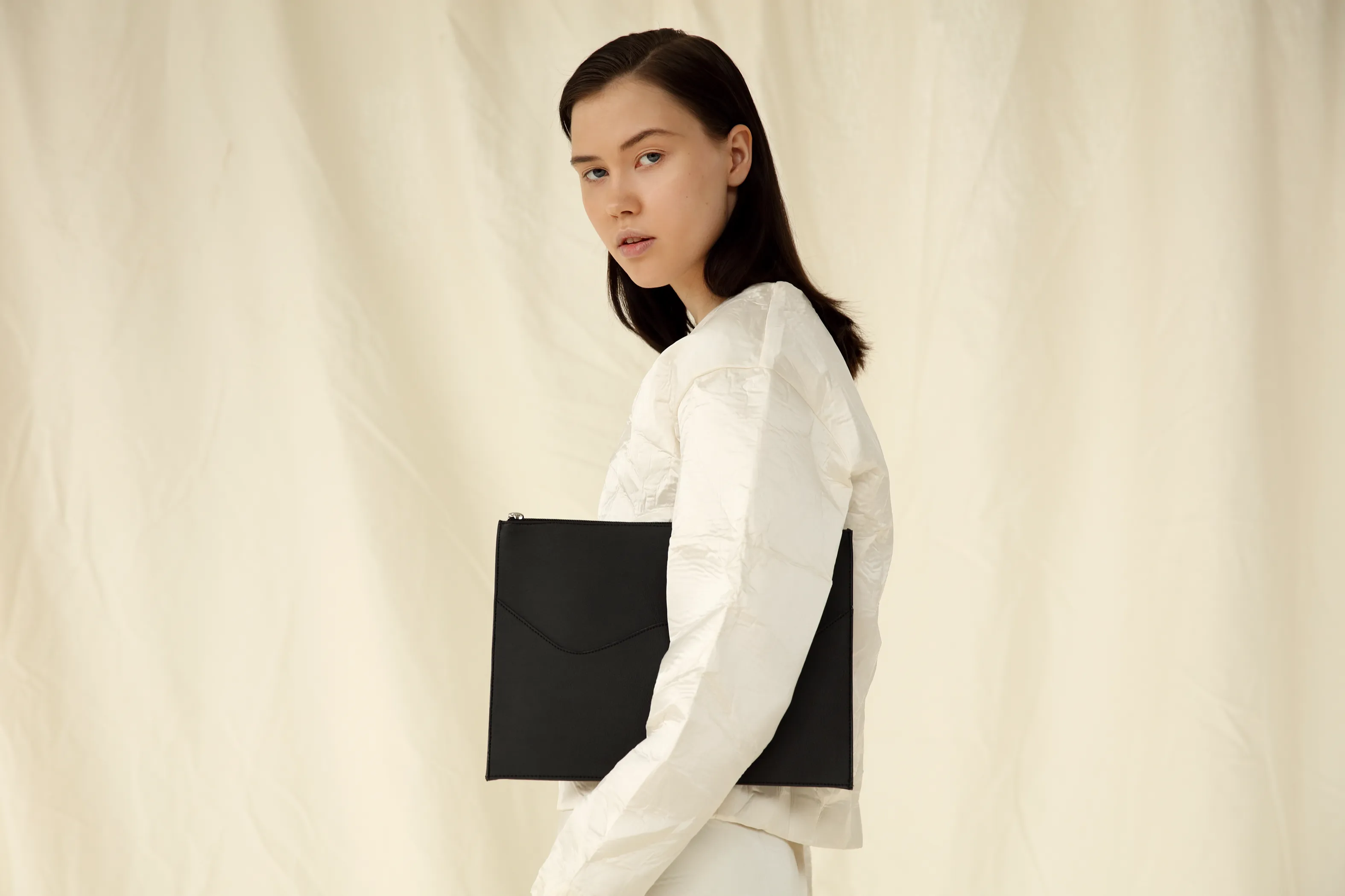 IVY CLUTCH