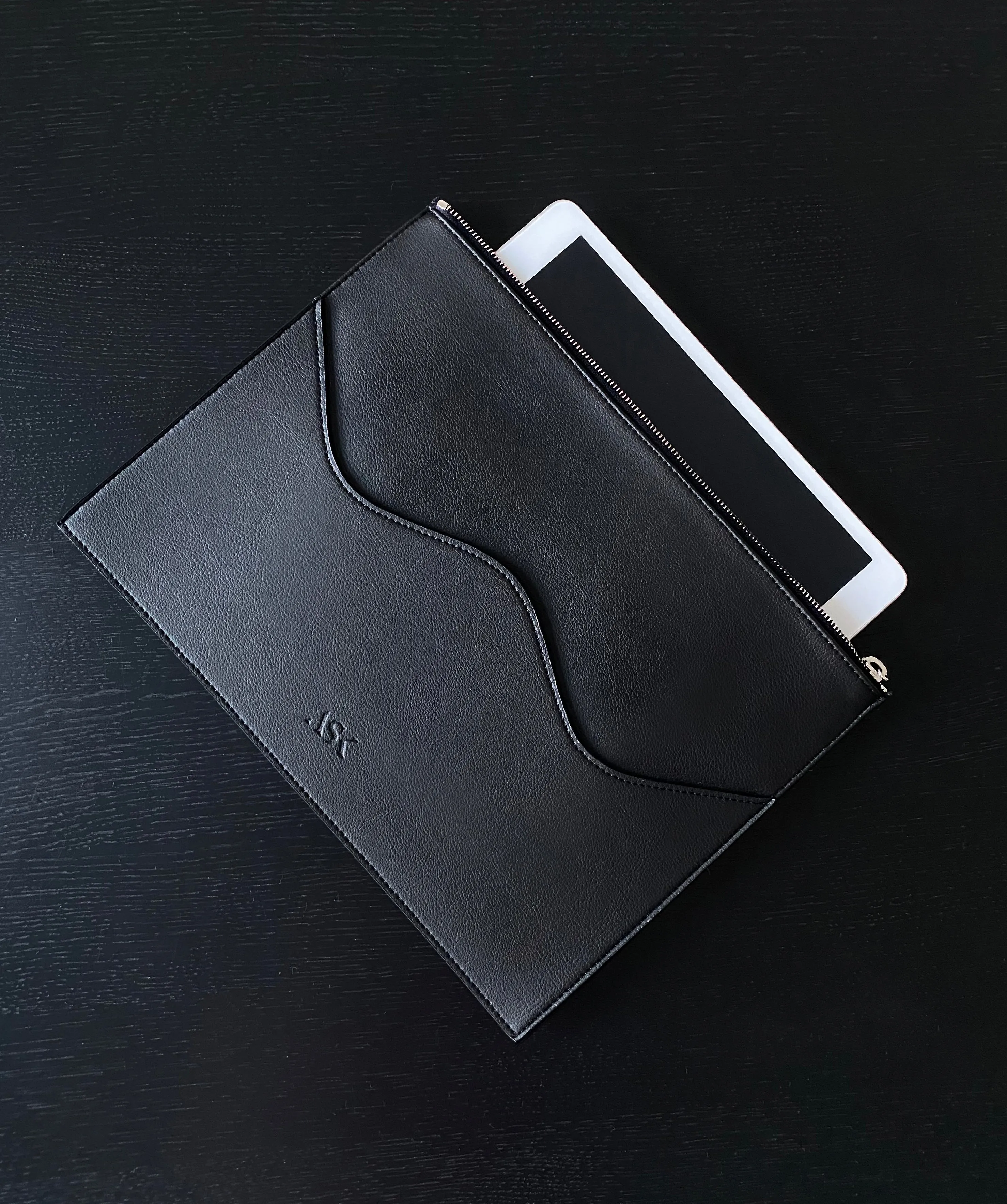 IVY CLUTCH