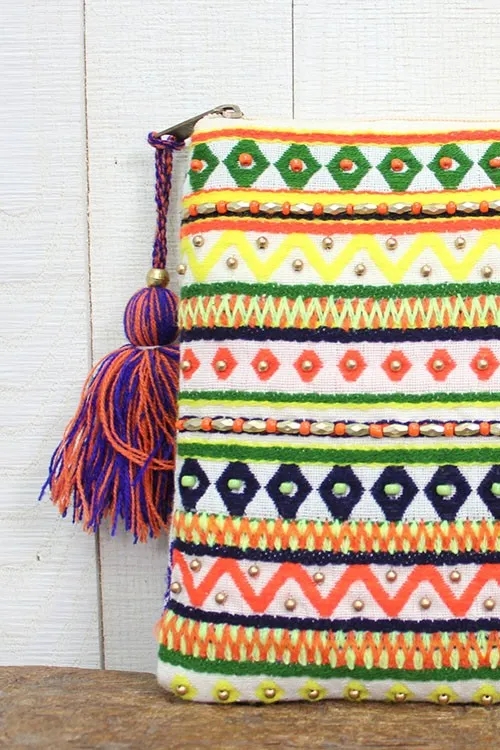 Multi Pattern Jacquard Clutch